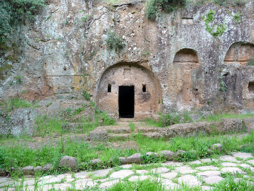 Tombs, Via Amerina