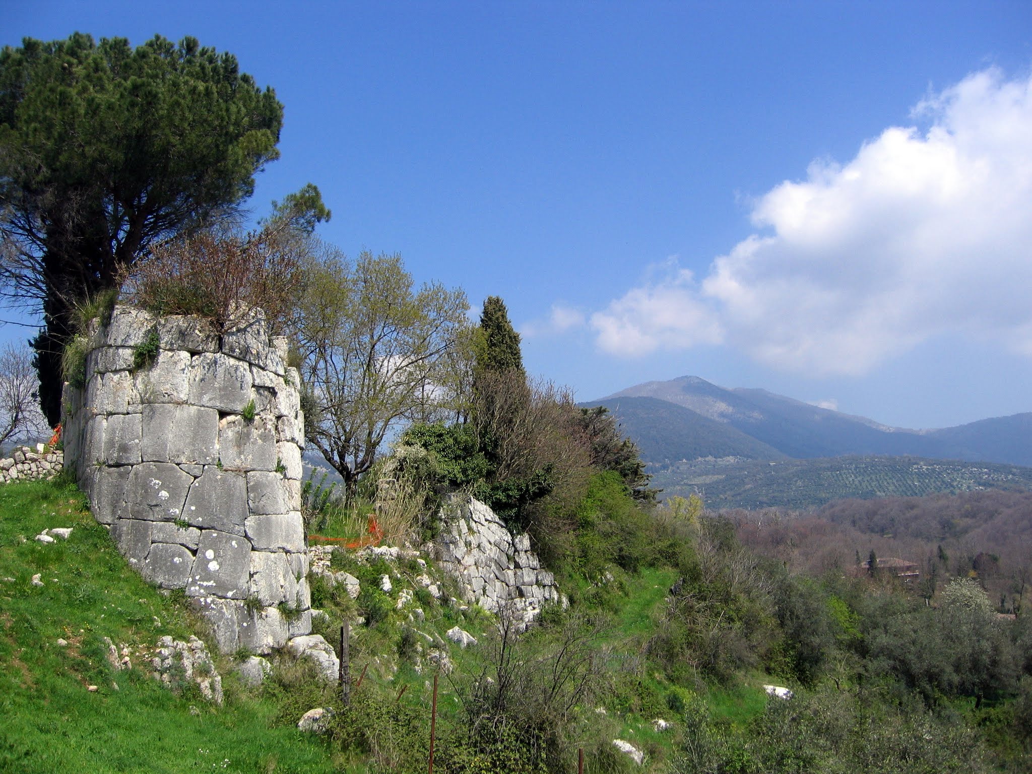 City gate, Norba